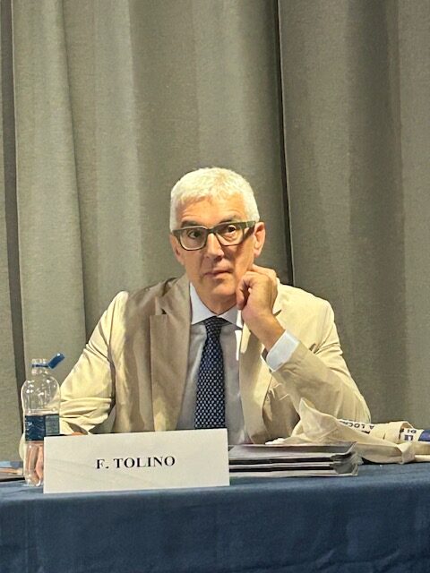 TOLINO